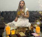 Маг в Киеве. Гадание Киев. Приворот на любовь. Снять порчу Киев.